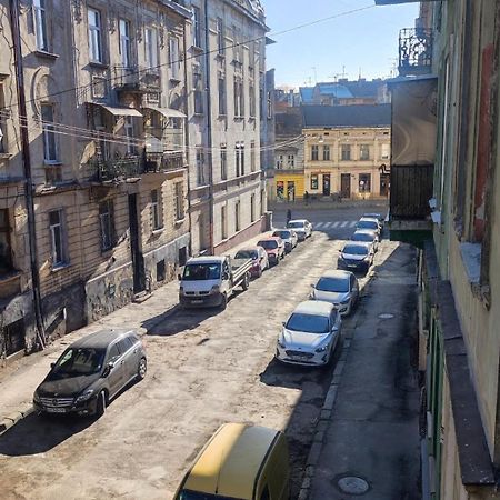Apartment On Sheptytskyh 27 Lviv Exteriör bild